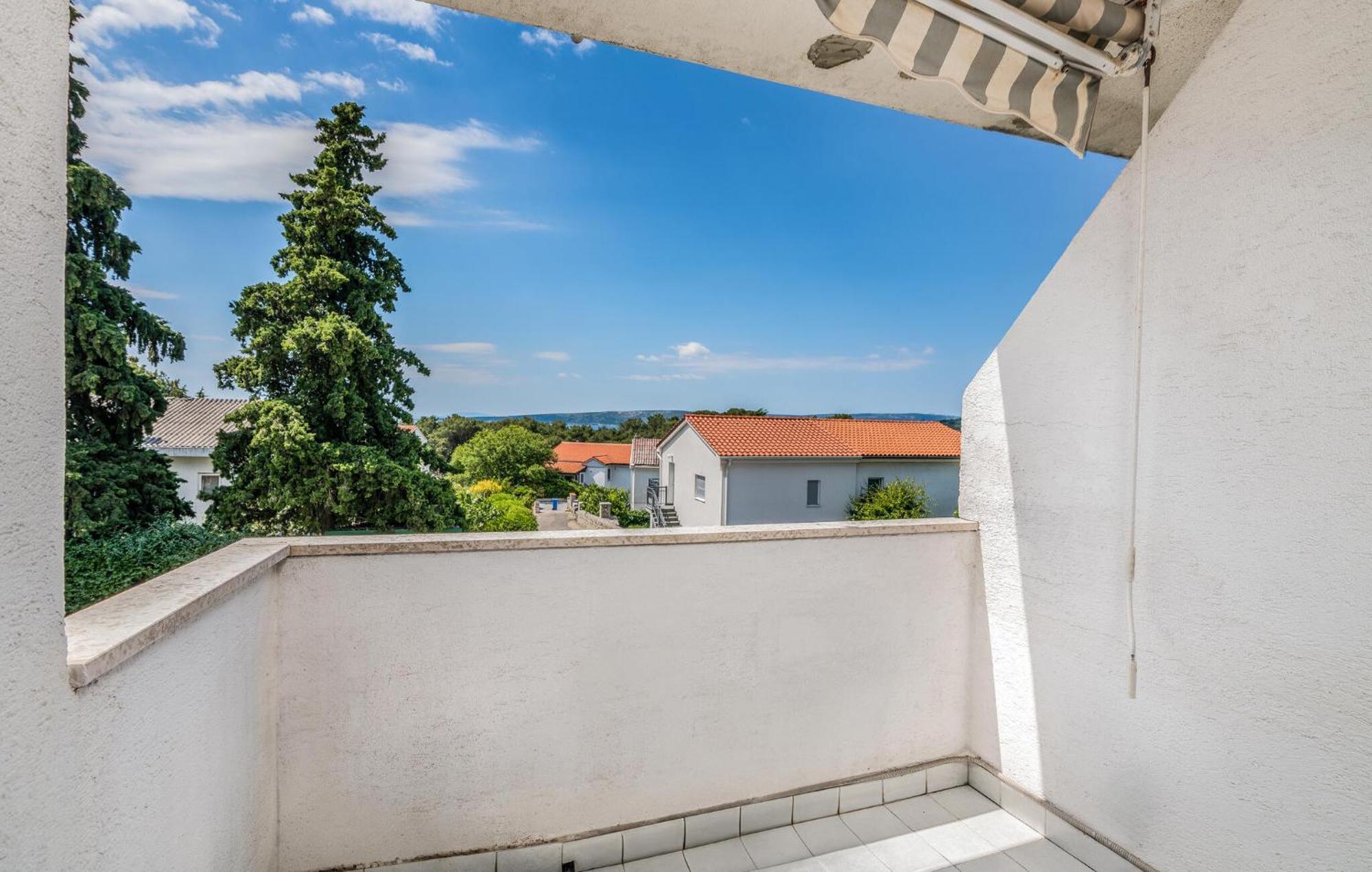 Amazing Apartment In Krk With Kitchen Krk Town Extérieur photo